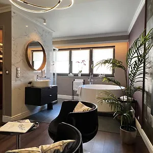 Aparthotel Margareta Garden &, Erlau